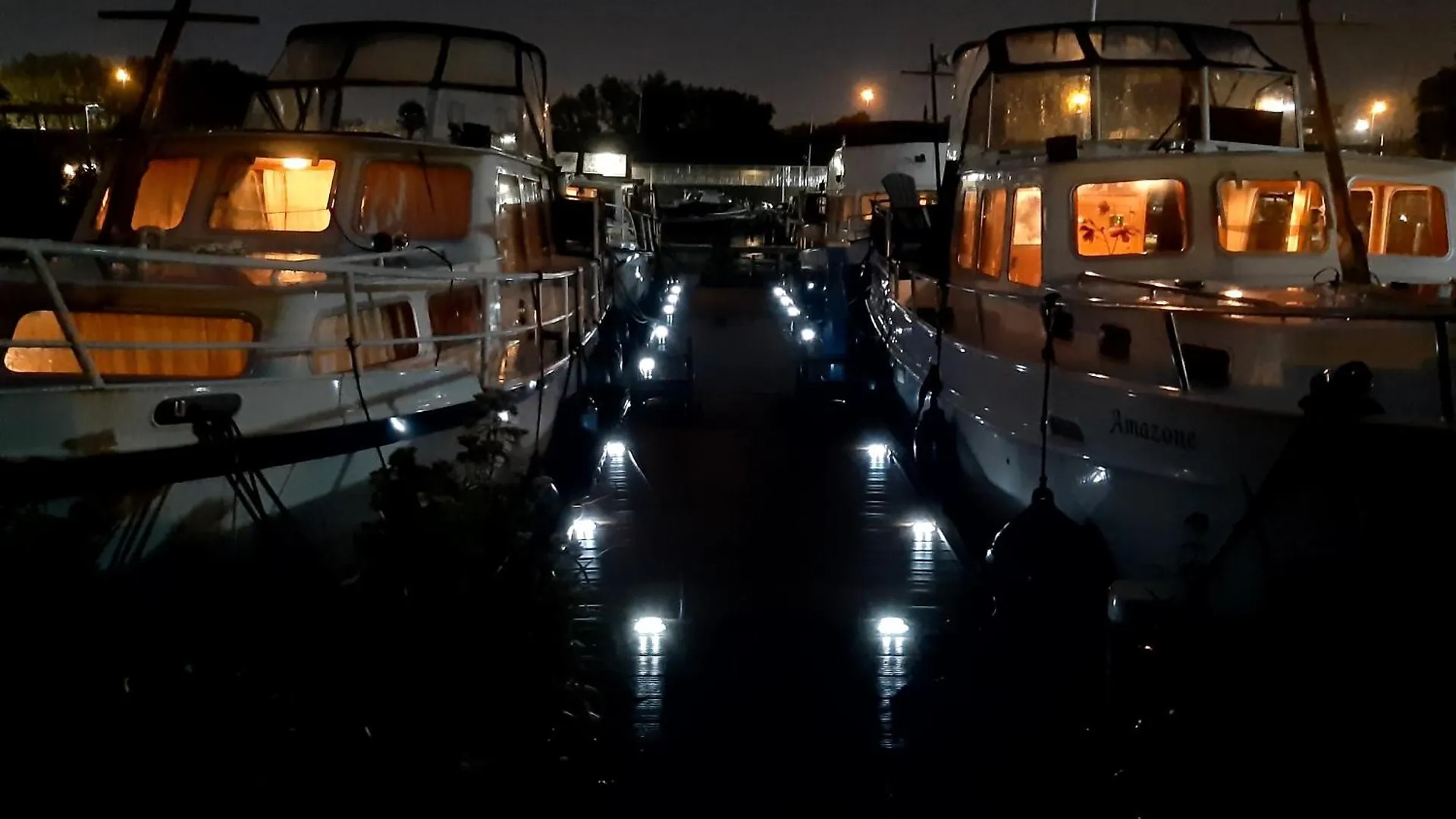 ホテル Motor Yacht Almaz アムステルダム 0*,  オランダ